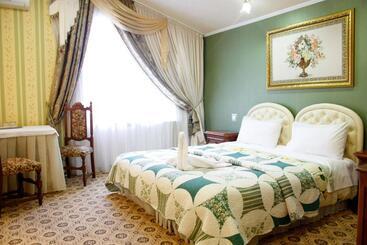 Hotel Rayske Yabloko