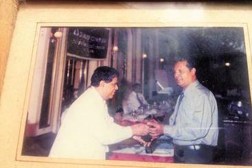 ホテル Whitehouse