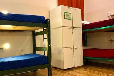 Hostel Alvear