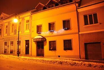 Hotel Na Hradbách
