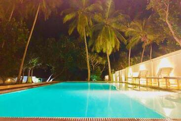 Mawella Beach Resort