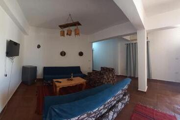 فندق صغير Club Red Dahab Motel