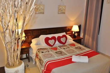 تختخواب و صبحانه Chalet Janet Erts