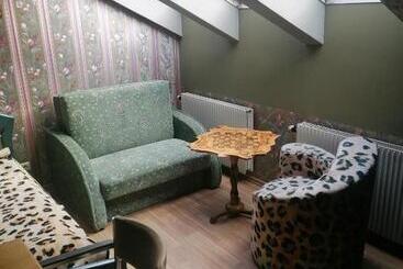 هتل Guest House Krista