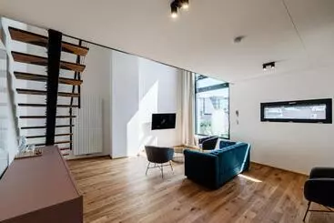 Vv Hotel & Apartments