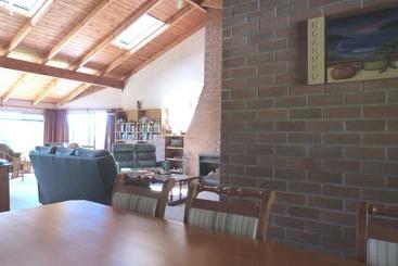 Bed and Breakfast Riverside Homestead