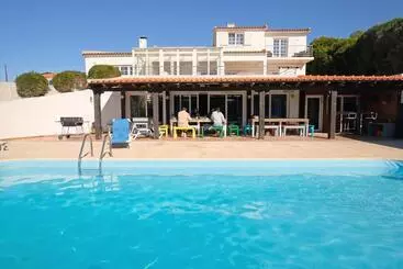 Freesurfcamp & Hostel