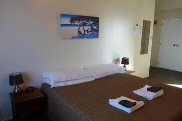 فندق على الطريق Drury Motor Lodge