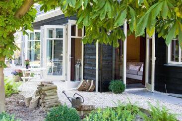 Bed and Breakfast Knechtshuis