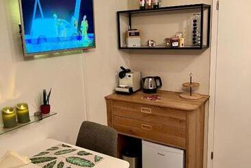 تختخواب و صبحانه Thuis Op Texel