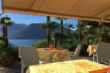 בית מלון כפרי Garni Rivabella Au Lac