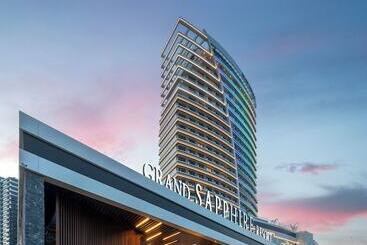 Grand Sapphire Resort & Casino