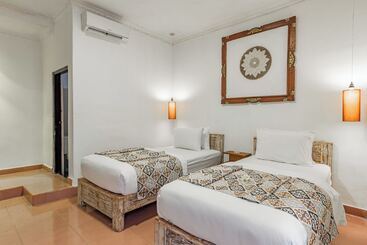 Отель Capital O 93944 Geweka Homestay