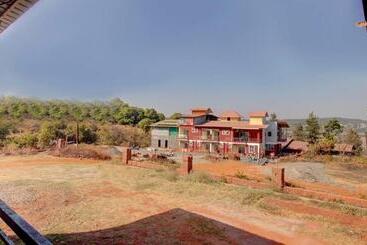 Apart Otel Tulshi Garden Villa Mahabaleshwar