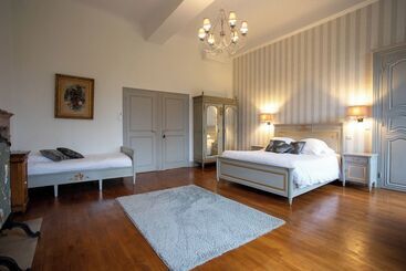 פנסיון Chateau De Quincey