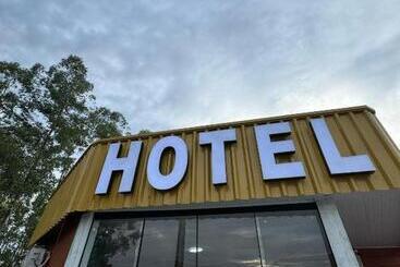 Hôtel Na Rodovia Castelo Branco