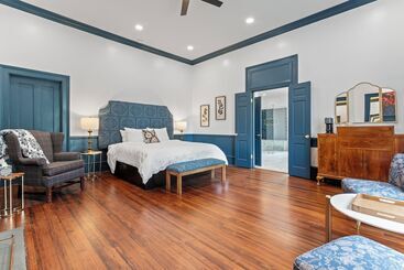 مبيت وإفطار The Opal And West House