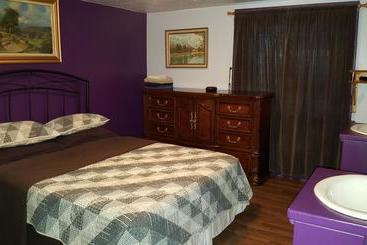 تختخواب و صبحانه Nisku Guest House