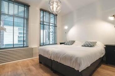 Familie Hotel & Apartments Alkmaar