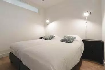 Familie Hotel & Apartments Alkmaar