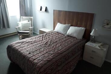 Hotel Hôtel Aux Vieux Bardeaux