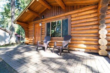 Riverbend Cottages & Rv Resort