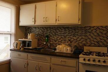 The White Horse Motel