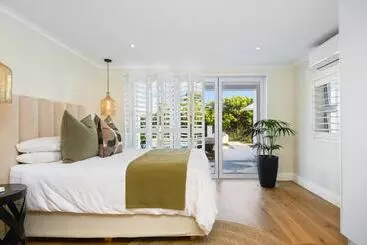 Aamiaismajoitus (B&B) Luxury On The Beach