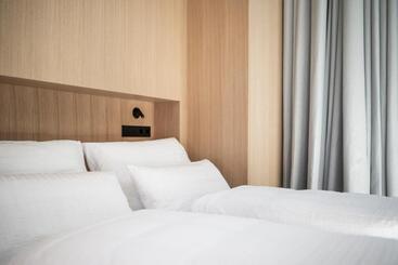 מלון דירות Mynt Merano Rooms