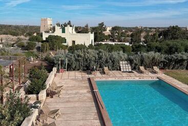 پانسیون Dar Omnia