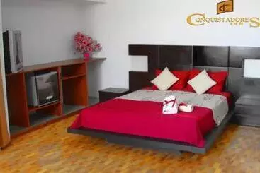 Hotel Conquistadores Inn