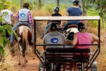 فندق Fazenda Campo Dos Sonhos