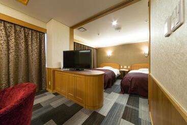 ホテル Kochi Pacific