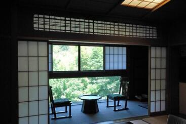 Ryokan Momoyama