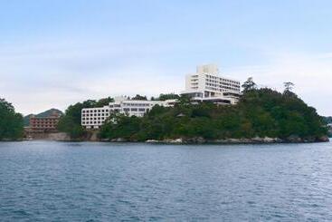 Hotel Toba  International