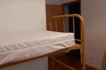 Albergue Restaurante Salto De Bierge   Hostel