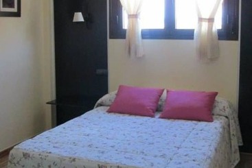 Отель Casa Rural Virgen De Las Cruces