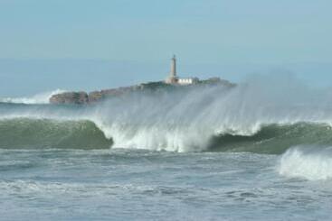 هتل El Ribero De Langre