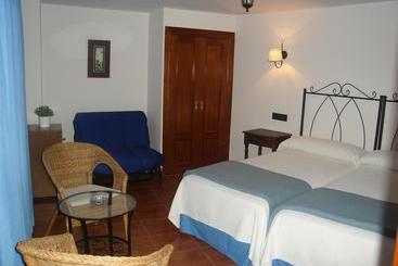 Hotel Mesón Del Gallo