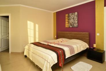 リゾートホテル Villa Dhanvantari