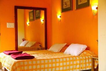 Bed and Breakfast Michele S Garden