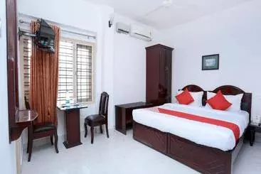 Hotel Super Collection O Chalai Bazaar Near Railway Station Formerly Galaxy Inn