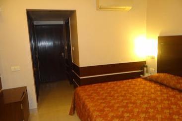 Hotel Janhvi International