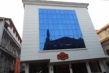 בית מלון כפרי Mjm Plaza