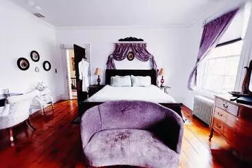 ベッドアンドブレックファースト The Borland House Inn