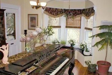 Bed and Breakfast The Stirling House Waterfront Inn Greenport