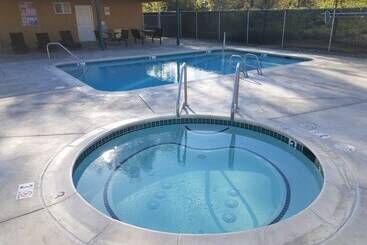 汽车旅馆  Gridley Inn & Rv Park