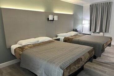 汽车旅馆  Quality Inn