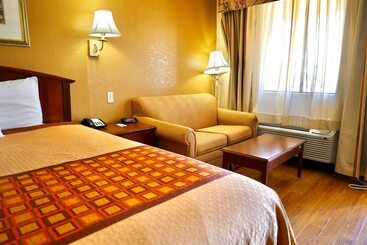 모텔 Regency Inn & Suites