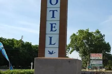 Pacific Motel